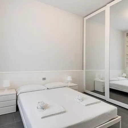 Easylife - Elegante Dimora Due Passi Dal Duomo Appartement